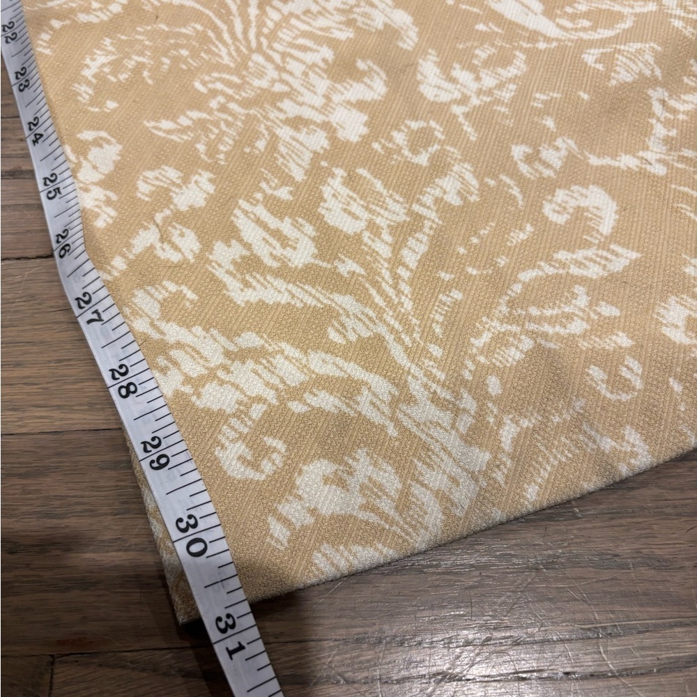 NWT! Tommy Bahama Tan Floral Pants. Size 8 - Picture 6 of 7